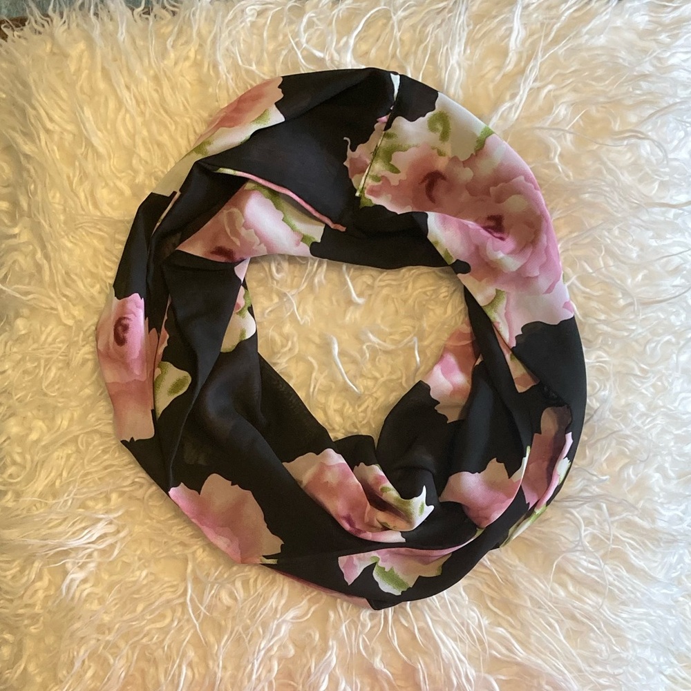 NWOT Home-sewn Infinity Scarf